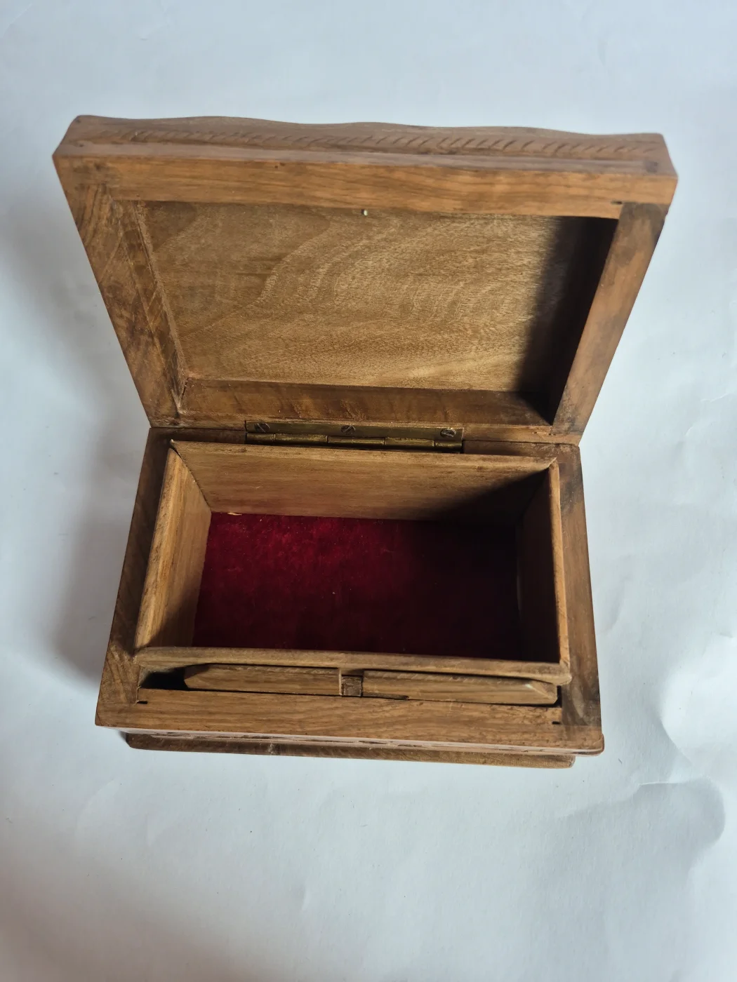 Kashmiri Walnut Wooden Box with Hand Carving | Doon - Image 9