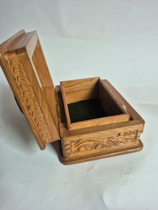 Kashmiri Hand Carved Walnut Wooden Box for Jewelry, Ornaments | Lazeez - Image 8