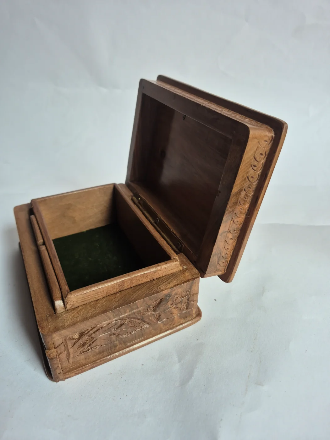 Kashmiri Hand Carved Walnut Wooden Box Muntaha - Image 10