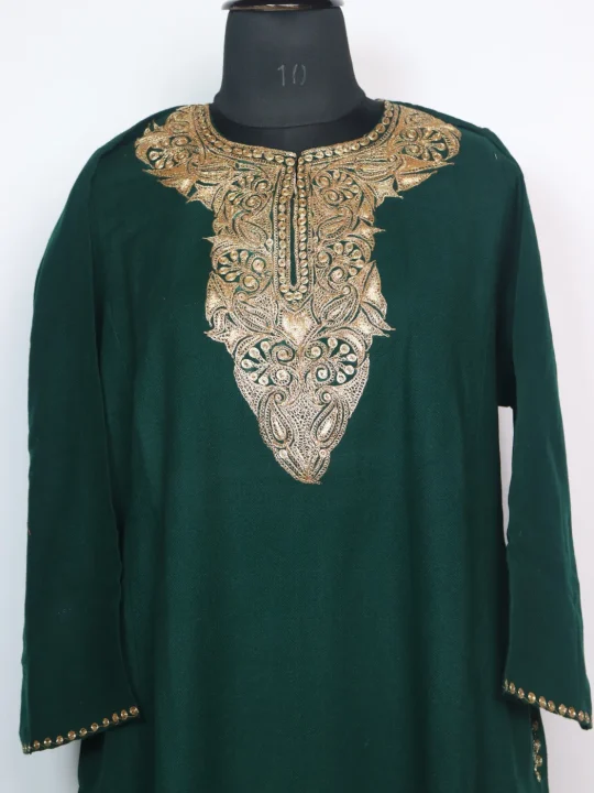 Tehmina Kashmiri Pheran in Green Cashmilon With Silver Botte Tilla - Image 2