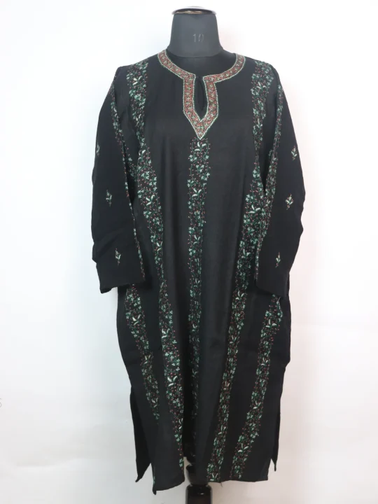 Kashmiri Pheran In Black Raffal Wool With Hand Sozni Embroidery | Zubia