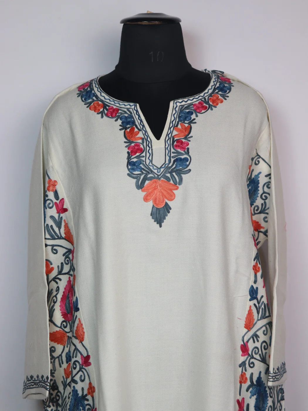 Madiha Kashmiri Pheran In Cashmilon Wool With Side Panel Aari Work | Off White - Image 2