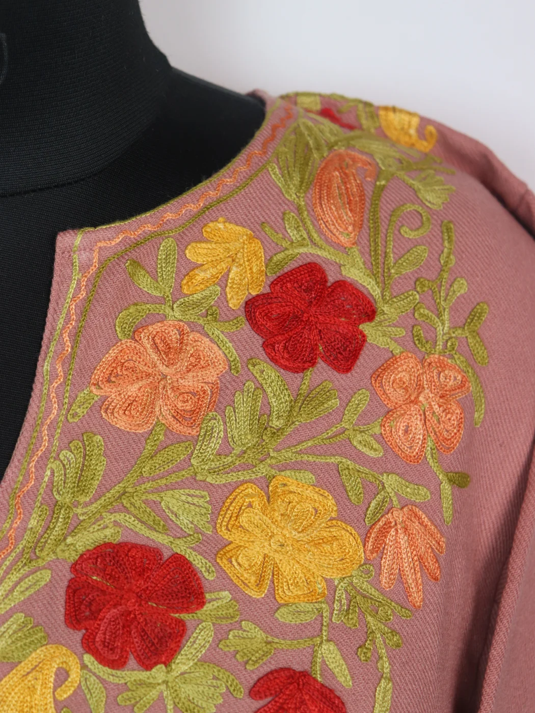 Madiha Kashmiri Pheran In Cashmilon Wool With Aari Work And Sleeve Point Work | Dusty Pink - Image 3