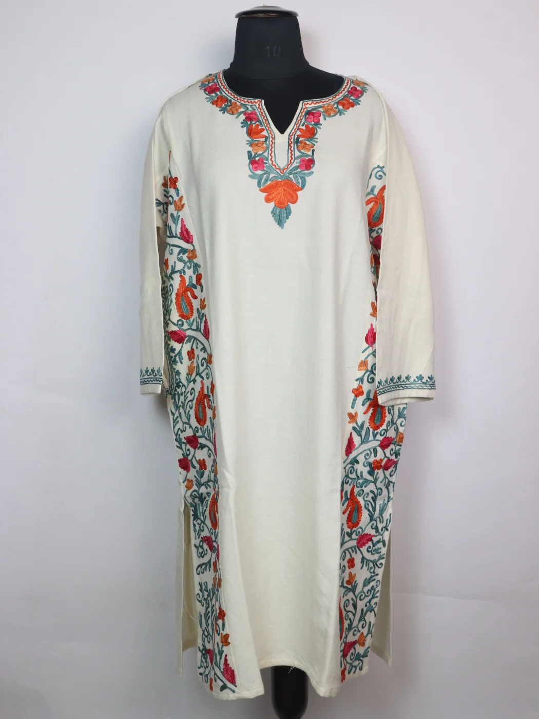 White Kashmiri Pheran In Cashmilon Wool With Aari Work And Side Panel Work | Madiha