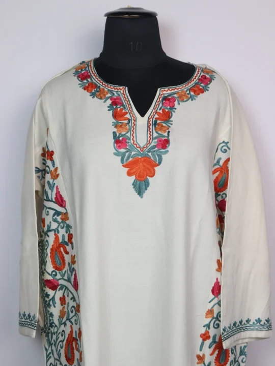 White Kashmiri Pheran In Cashmilon Wool With Aari Work And Side Panel Work | Madiha - Image 2