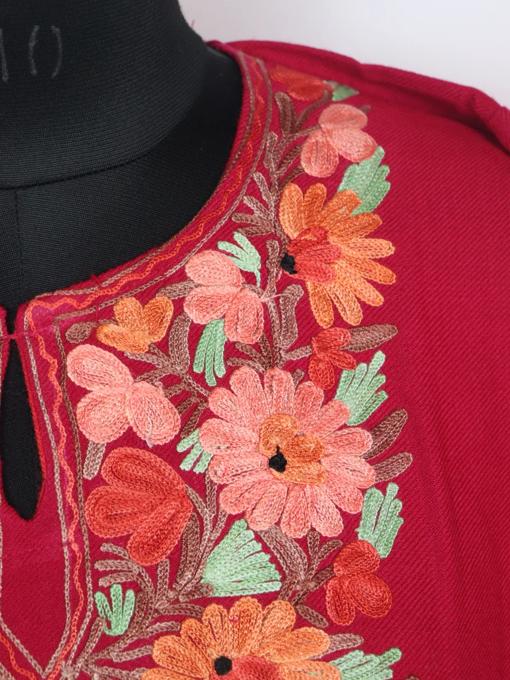 Kashmiri Pheran Zartasha In Deep Pink Cashmilon With Aari Embroidery - Image 3
