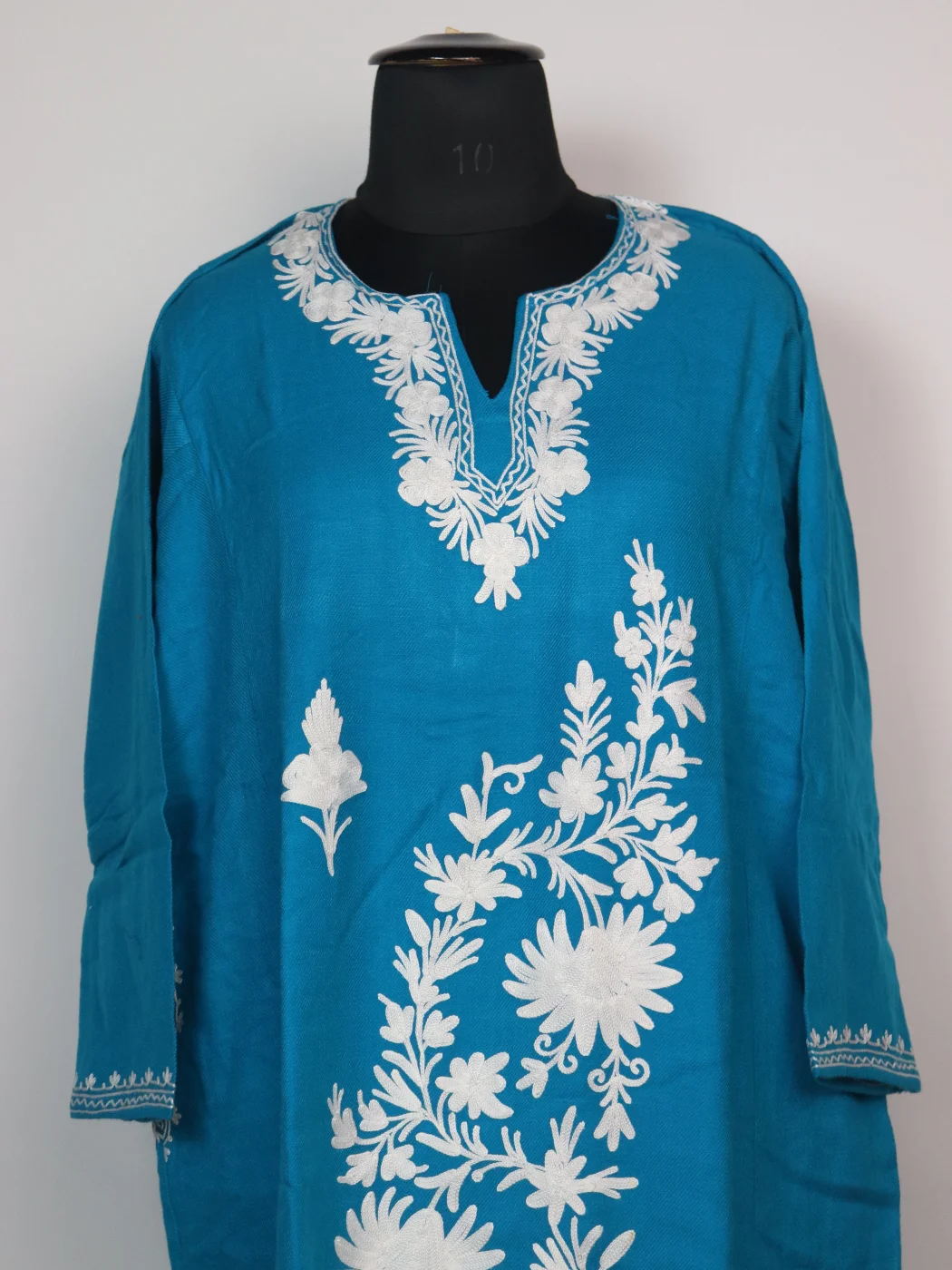Blue Kashmiri Pheran In Cashmilon With Aari Embroidery Zartasha - Image 2