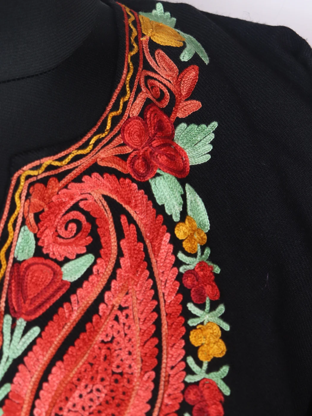 Areej Kashmiri Pheran In Cashmilon wool With Aari Embroidery | Black - Image 3