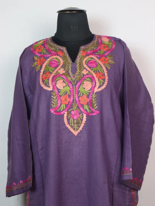 Pink Kashmiri Pheran In Cashmilon wool With Aari Embroidery | Sana - Image 2
