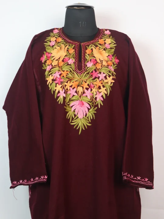 Nayla Kashmiri Pheran In Maroon Cashmilon wool With Aari Embroidery - Image 2