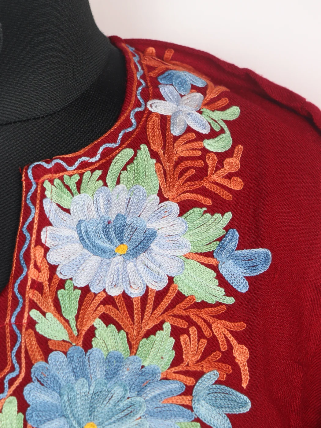 Maroon Kashmiri Pheran with Aari Embroidery in Cashmilon Wool | Ayesha - Image 3