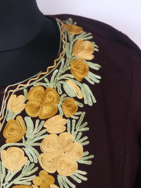 Insha Kashmiri Pheran In Cashmilon wool With Aari Embroidery | Vine - Image 3
