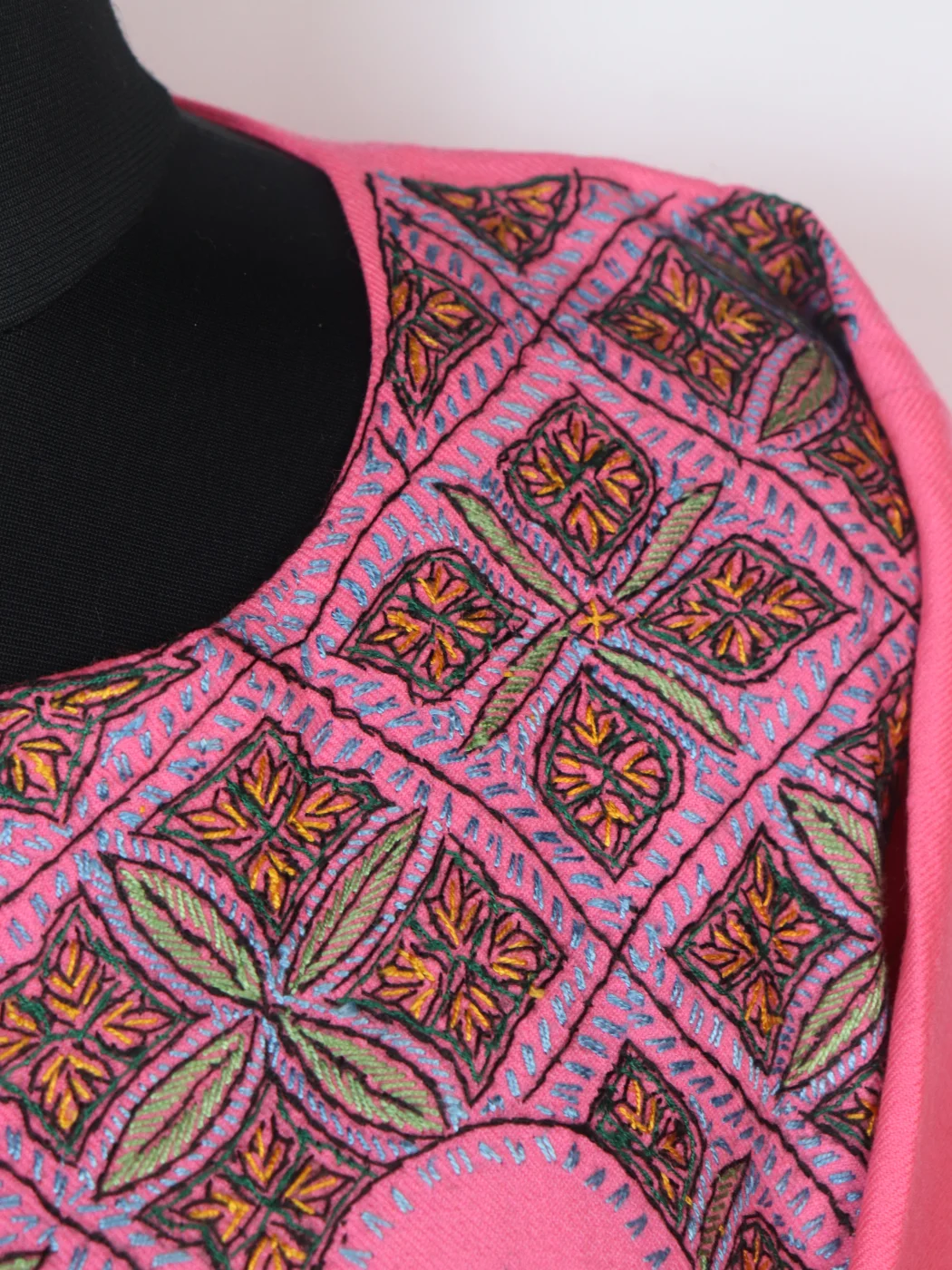 Mirza Kashmiri Pheran In Raffal Wool With Hand Sozni Embroidery | Pink - Image 3