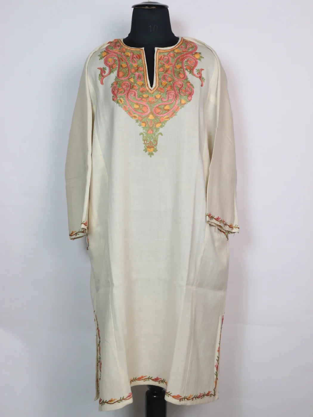 Kashmiri Pheran Asma With Hand Aari Embroidery In Raffal Wool | White