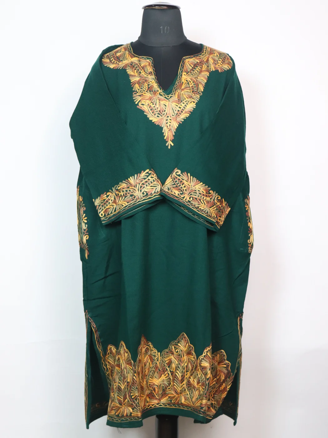 Isha Kashmiri Pheran In Dark Green Cashmilon With Aari Embroidery