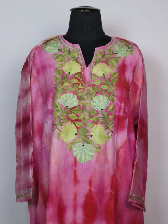 Tie Dye Kashmiri Pheran With Aari Embroidery in Pink Cashmilon | Isha - Image 2