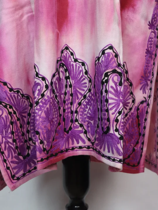 Kashmiri Pheran Isha in Pink Tie Dye Cashmilon With Aari Embroidery - Image 4