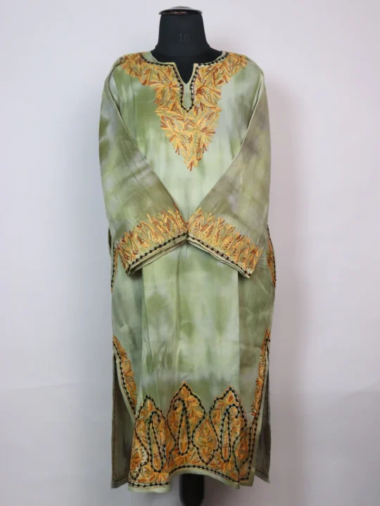 Isha Kashmiri Pheran in Light Green Tie Dye Cashmilon With Aari Embroidery