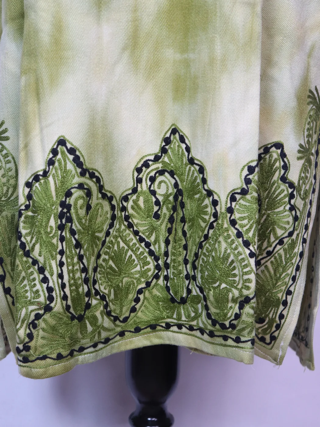 Tie Dye Kashmiri Pheran in Light Green Cashmilon With Aari Embroidery | Isha - Image 3