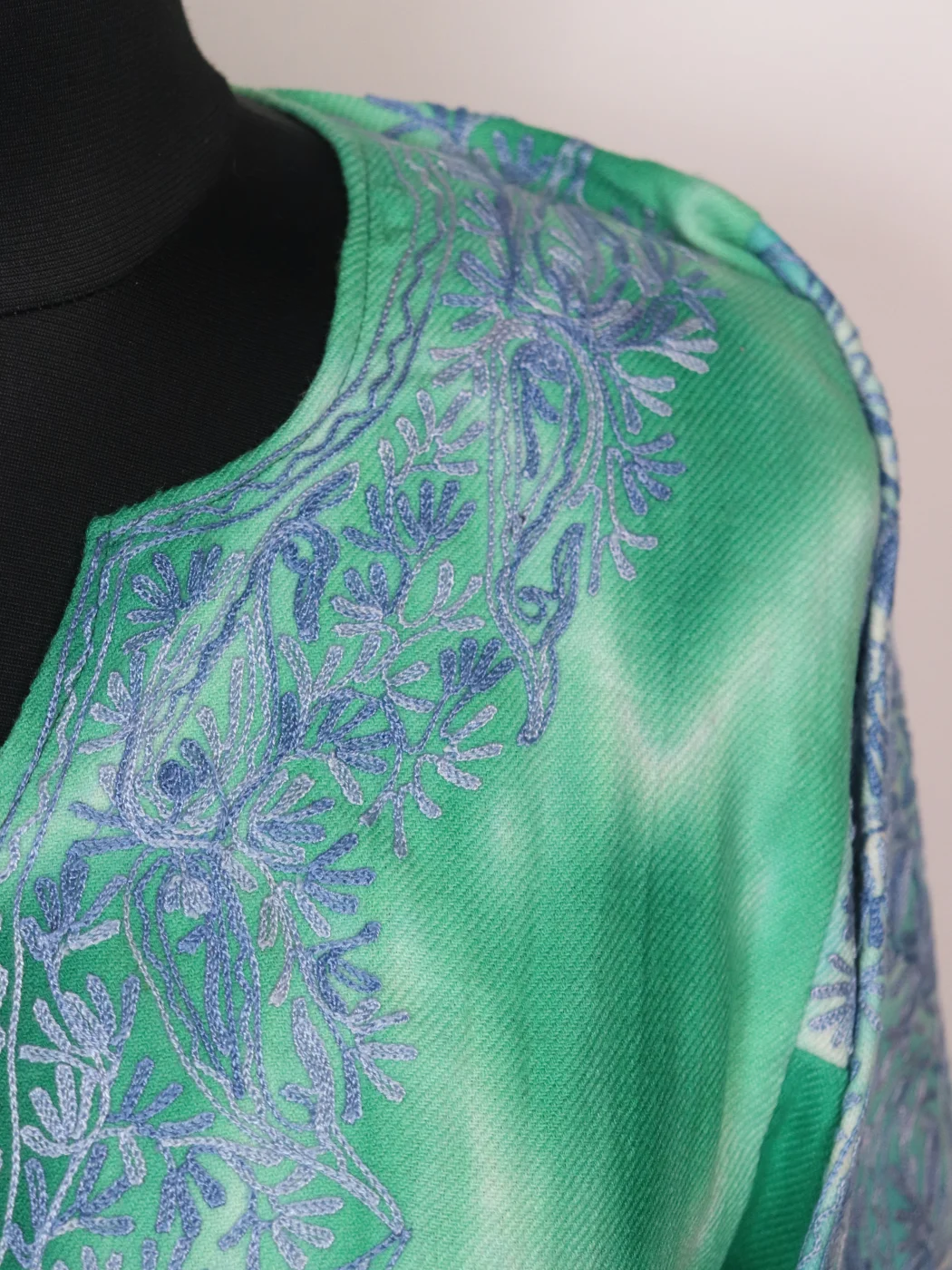Kashmiri Pheran in Sea Green Tie Dye Cashmilon With Aari Embroidery | Isha - Image 3