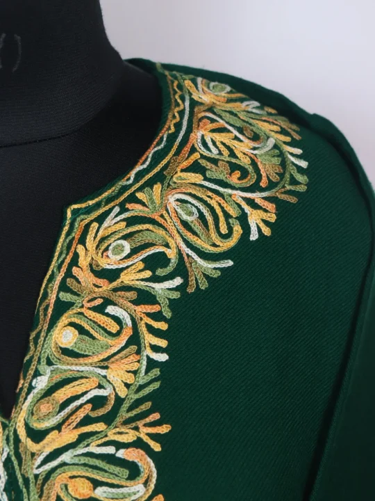 Isha Kashmiri Pheran in Green Cashmilon With Aari Embroidery - Image 3