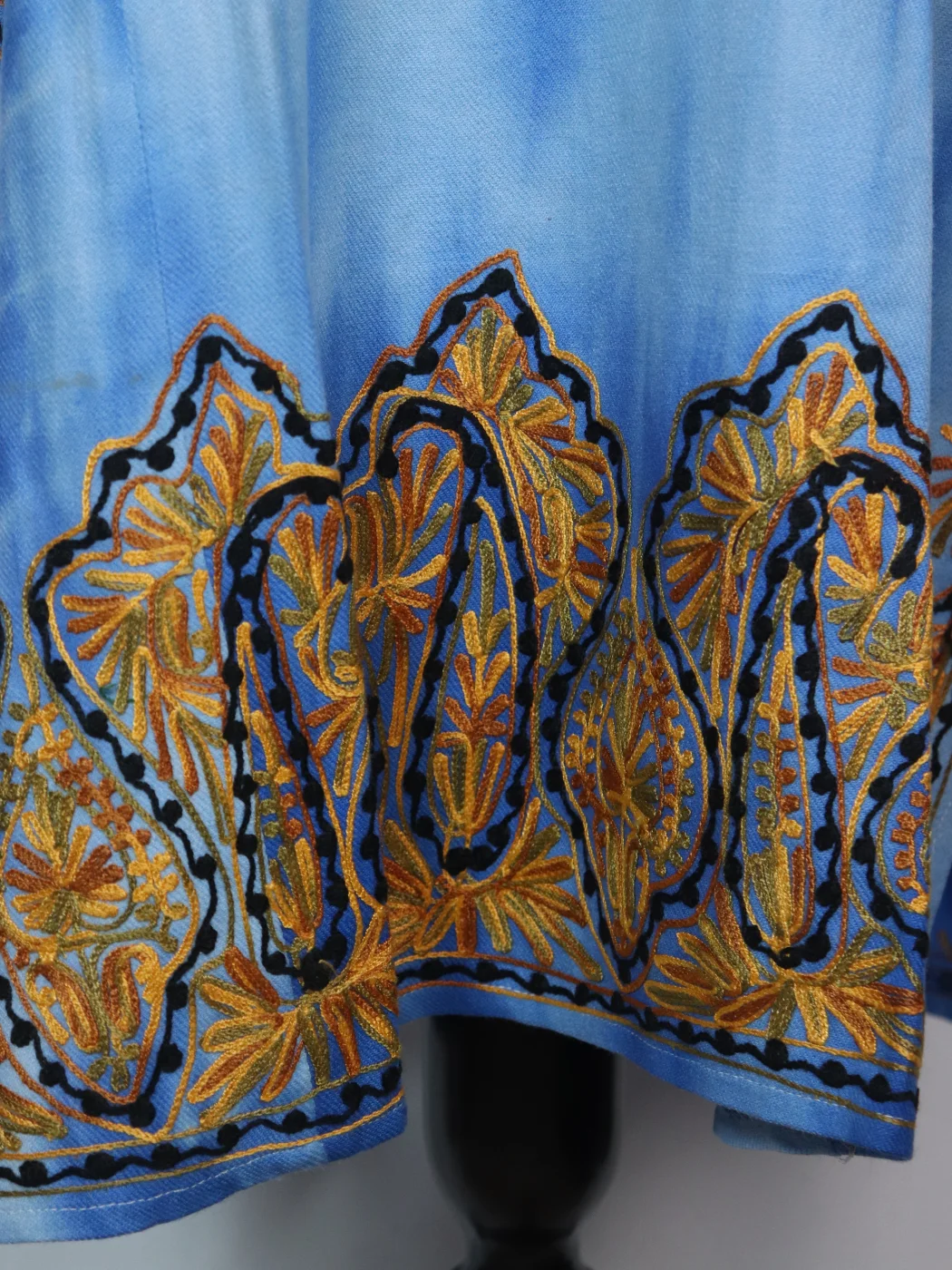 Tie Dye Kashmiri Pheran Isha in Blue Cashmilon With Aari Embroidery - Image 3