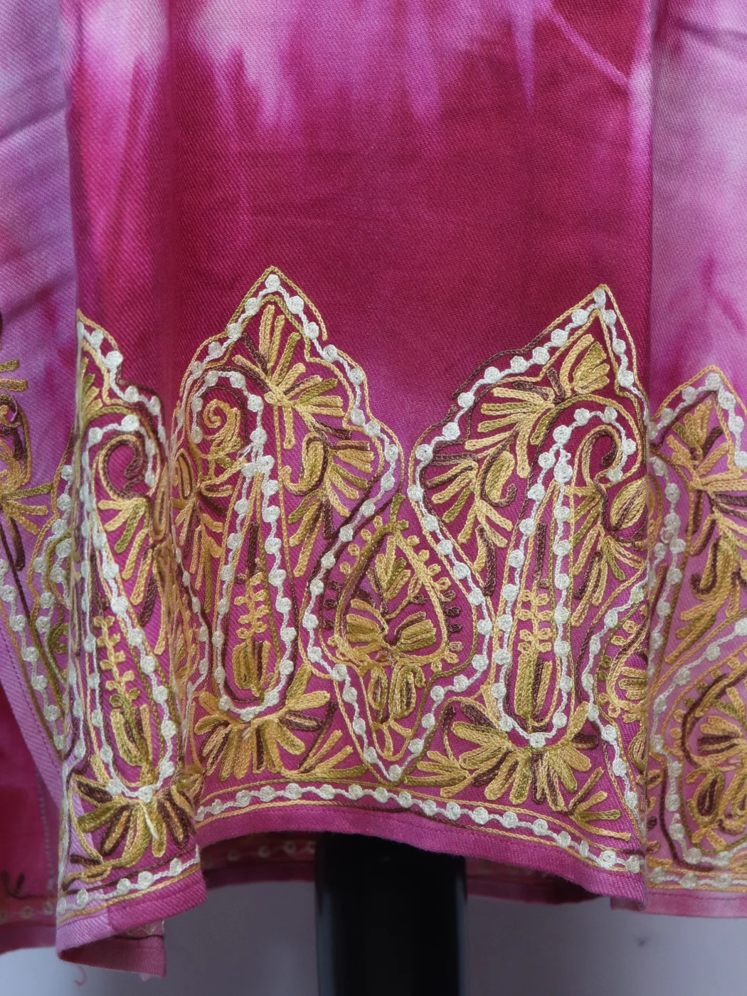 Kashmiri Pheran in Pink Tie Dye Cashmilon With Aari Embroidery | Isha - Image 3