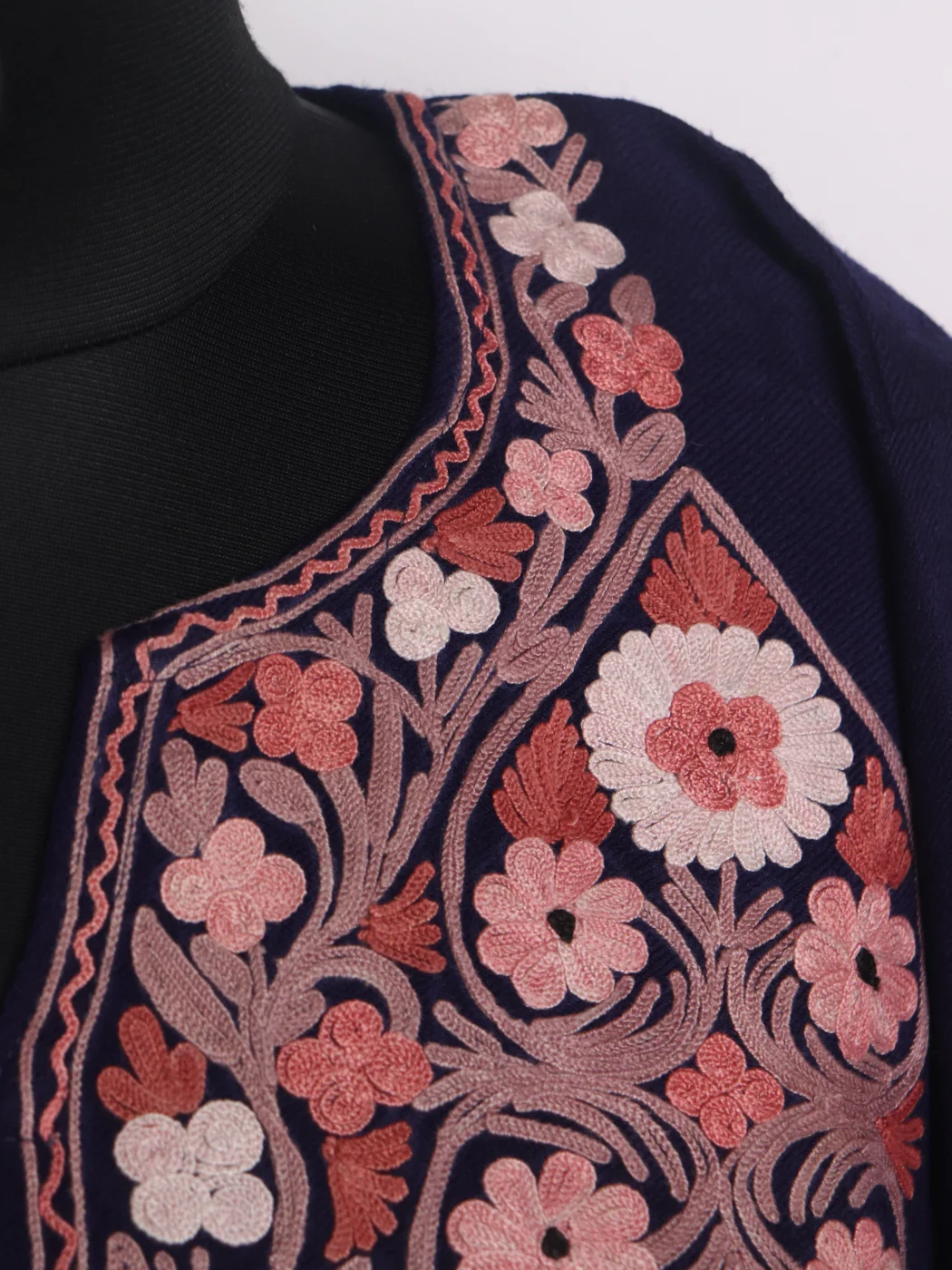 Hina Kashmiri Pheran Set With Trouser In Raffal Wool With Aari Embroidery | Navy Blue - Image 3