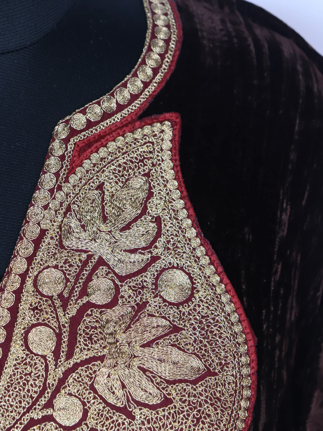 Kashmiri Pheran Ziyaa In Dark Brown Crush Velvet With Tilla Patch - Image 3