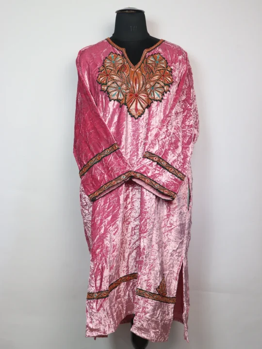 Kashmiri Pheran Ziyaa In Pink Crush Velvet With Tilla Patch