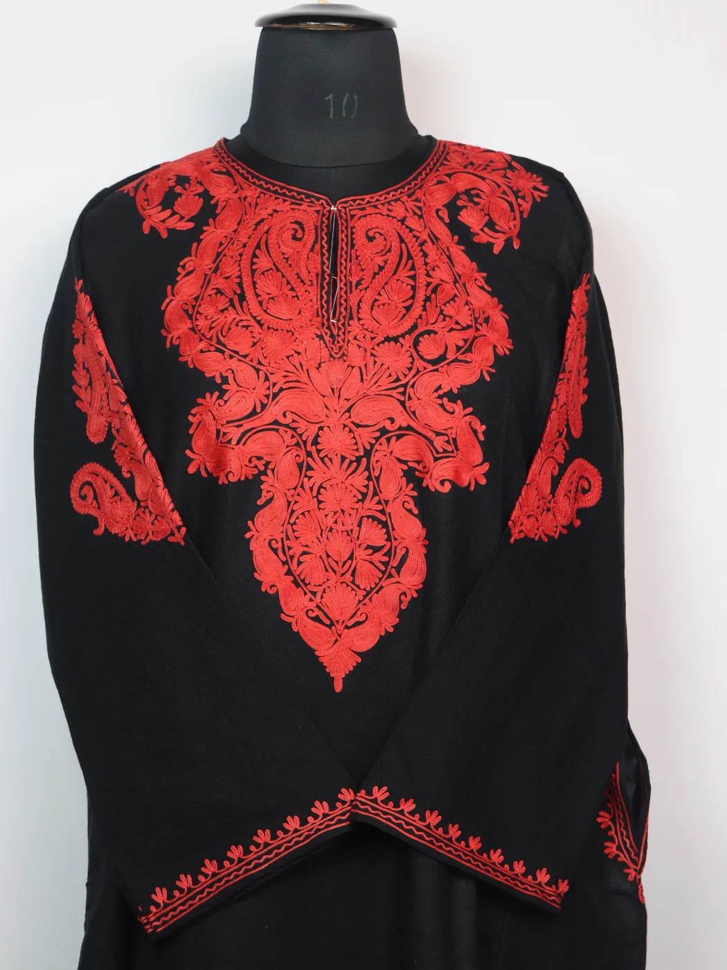 Black Kashmiri Pheran Munaza in Cashmilon with Aari Embroidered Sleeve Boothi - Image 2