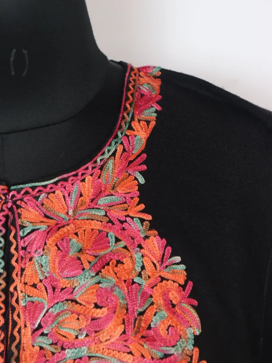 Kashmiri Pheran Shagufta in Black Cashmilon with Aari Embroidery - Image 3