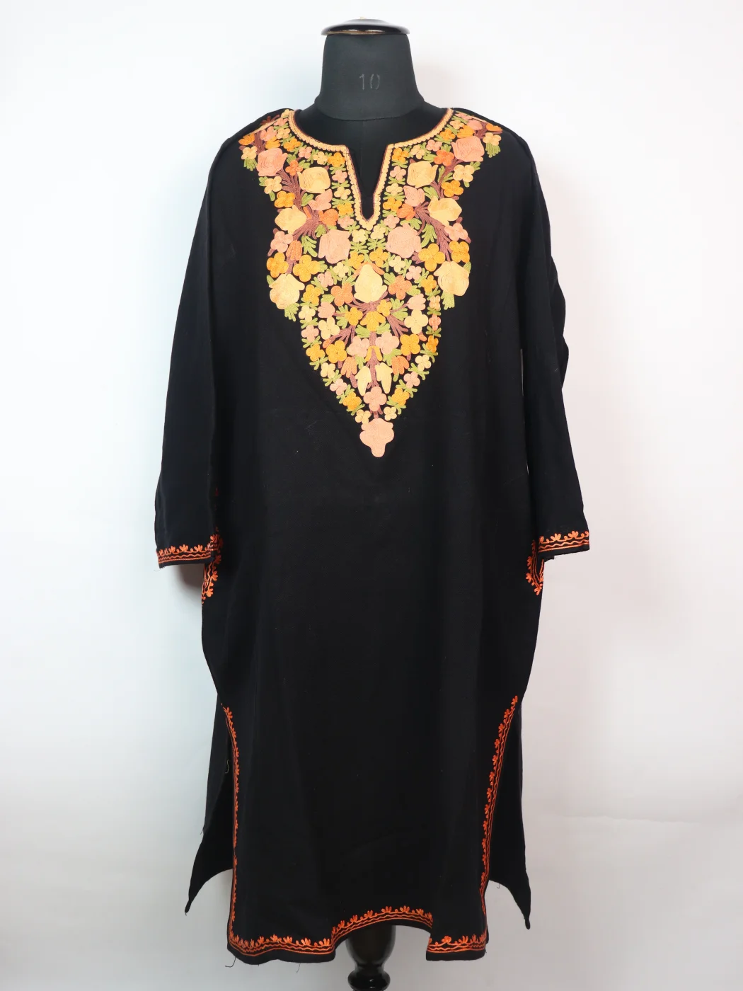 Mahjabeen Kashmiri Pheran with Aari Embroidery in Black Cashmilon