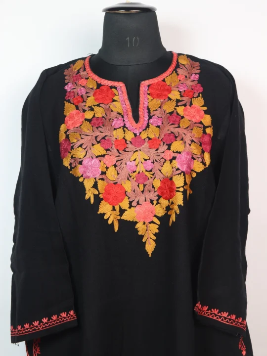 Kashmiri Pheran Nuzhat with Aari Embroidery in Black Cashmilon - Image 2