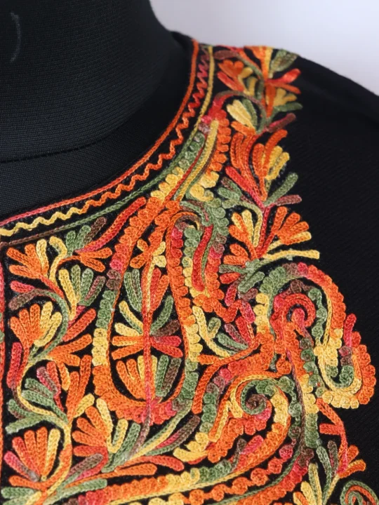 Sadia Kashmiri Pheran Aari Embroidered In Black Cashmilon - Image 3