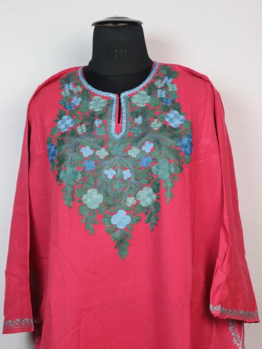 Kashmiri Pheran with Aari Embroidery in Pink Cashmilon | Areej - Image 2