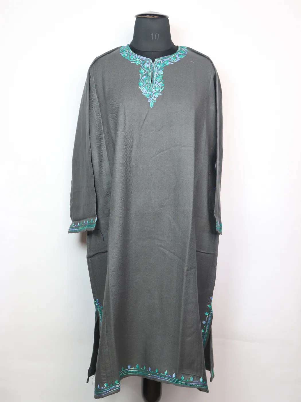 Kashmiri Pheran Saira in Grey Cashmilon with Aari Embroidery