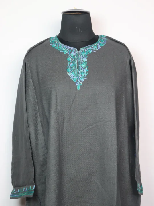 Kashmiri Pheran Saira in Grey Cashmilon with Aari Embroidery - Image 2