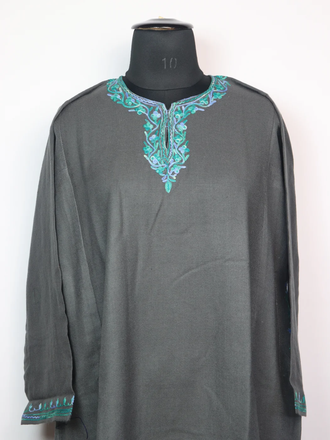 Kashmiri Pheran Saira in Grey Cashmilon with Aari Embroidery - Image 2
