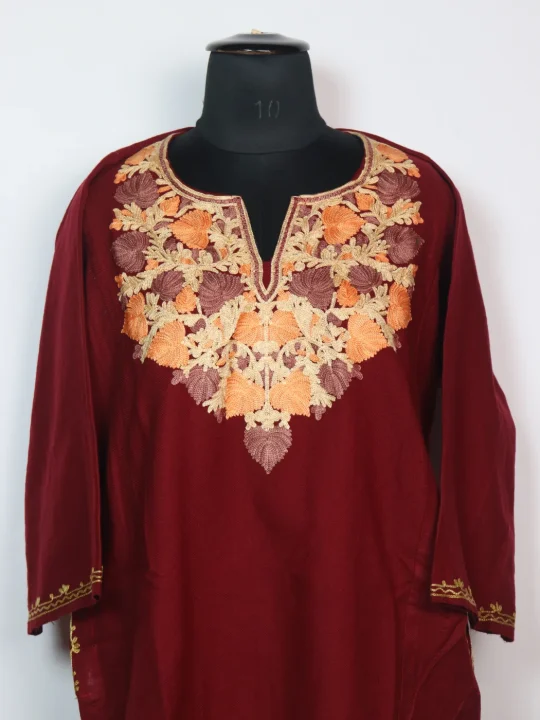 Gulrukh Kashmiri Pheran with Aari Embroidery in Maroon Cashmilon - Image 2