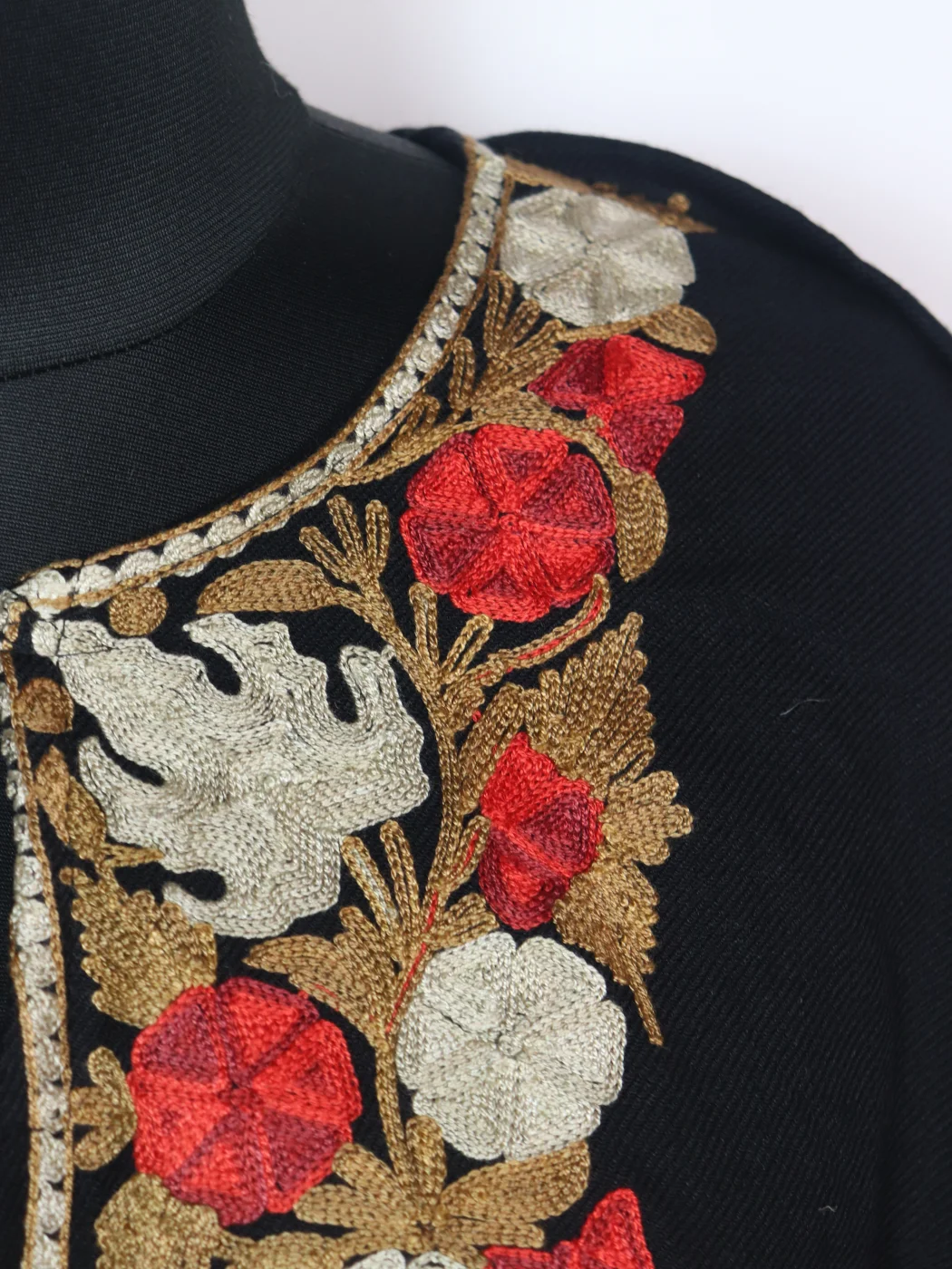 Taskeen Kashmiri Pheran in Black Cashmilon with Aari Embroidery - Image 3