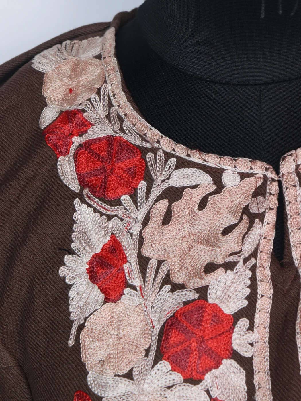 Mahpara Kashmiri Pheran in Brown Cashmilon with Aari Embroidery - Image 3