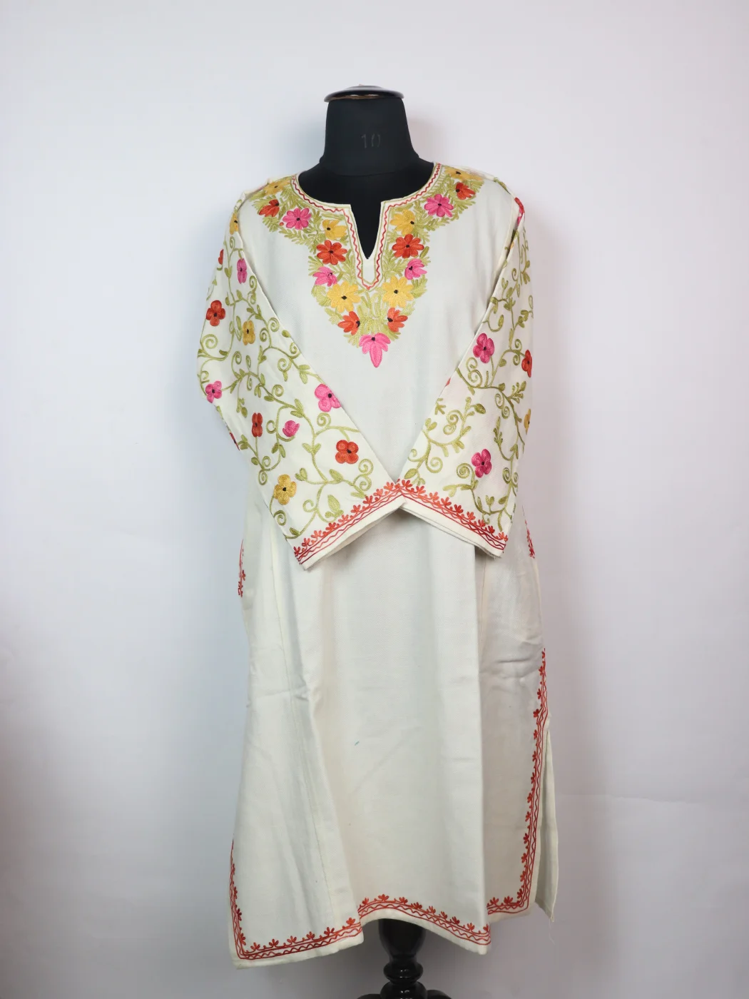 Gulafshan Kashmiri Designer Pheran with Aari Embroidery Sleeve Jaal Work in White Cashmilon