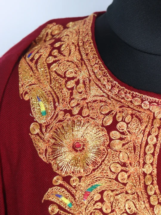 Shahbano Kashmiri Pheran with Tilla Work in Maroon Cashmilon – 3pc Set - Image 3