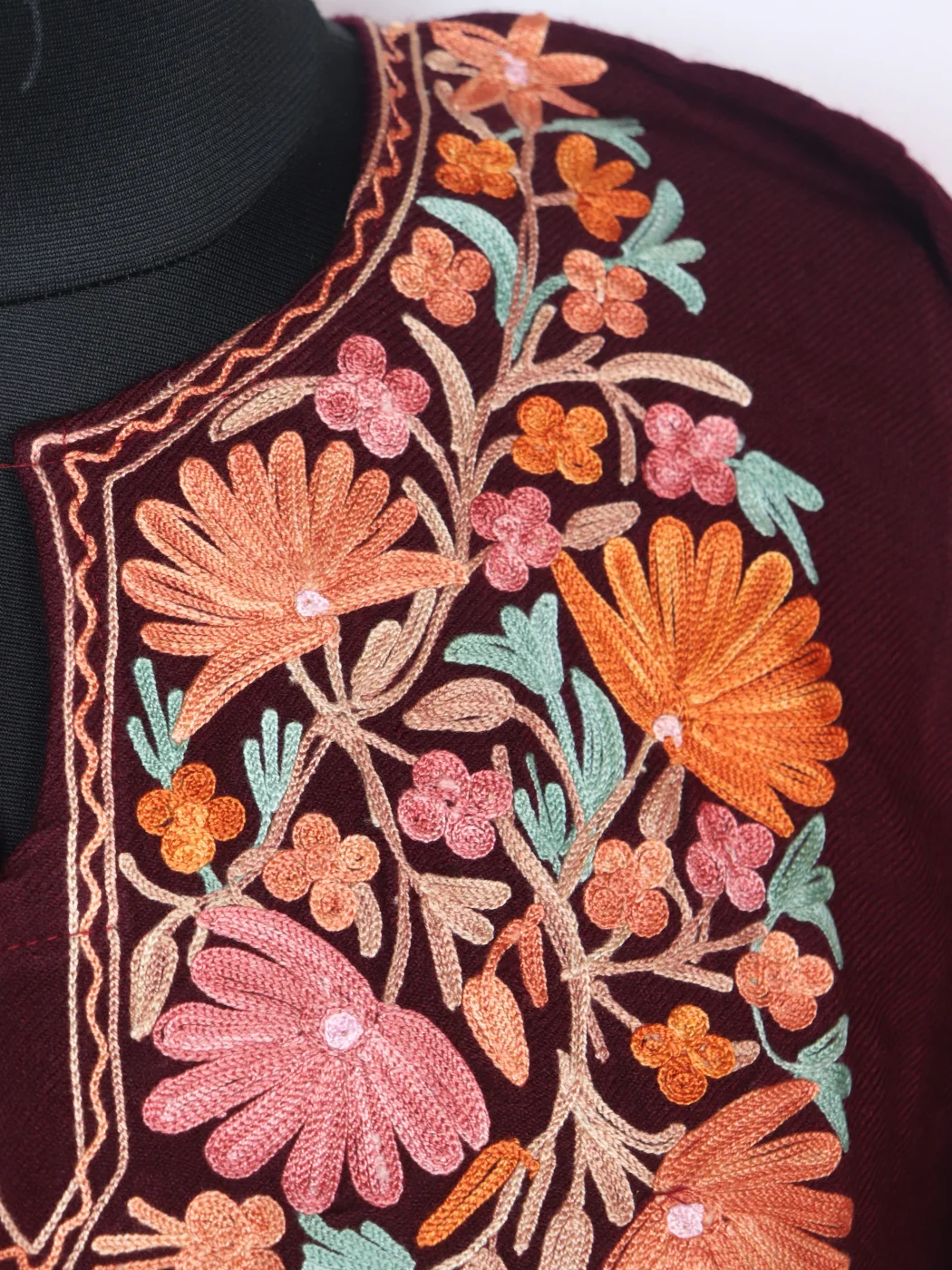 Kashmiri Pheran Areej in Cashmilon With Aari Work | Maroon - Image 3