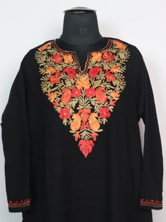 Bazila Kashmiri Pheran Black Cashmilon With Aari Embroidery - Image 2