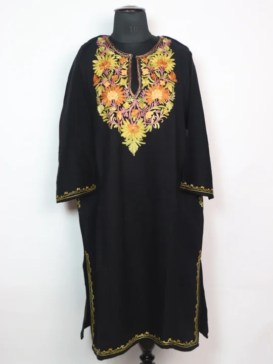 Aqeela Kashmiri Pheran in Black Cashmilon With Aari Work