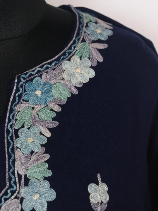 Bazila Kashmiri Pheran Navy Blue Cashmilon With Side Panel Aari Embroidery - Image 3