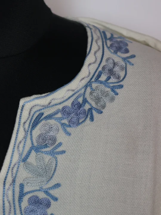Designer Kashmiri Pheran With Sleeve Border Aari Embroidery in White Cashmilon | Areej - Image 3