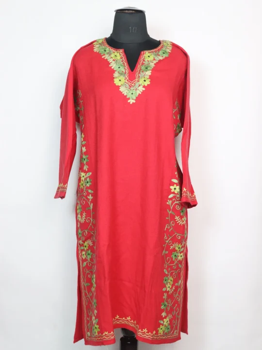 Bazila Kashmiri Pheran In Pink Cashmilon With Side Panel Aari Embroidery